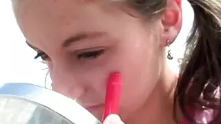 Chubby Blondie se fait baiser très grosses vieilles salopes fort dans sa chambre