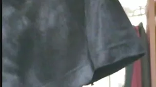 La beauté coquette Tori Black grosse cochonne africaine chevauche la bite de son copain comme une vraie cow-girl