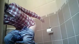 Le mec en chaleur Alex Tanner baise Jessy grosse cochonne porn Jones en position latérale