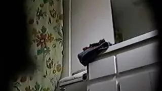 Une ado blonde super appétissante se fait deux grosses salopes défoncer devant une caméra pov