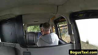 Nathalie perverse et gâtée chevauche et suce grosses salopes a enculer la bite d'un mec fou