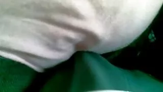 Cutie exotique aux cheveux raides accrocheur souffle et monte la bite sur le vieilles et grosses salopes dessus
