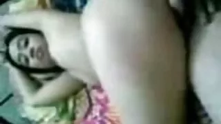Cette salope aux gros seins est une vraie adoratrice de la bite et elle sait comment utiliser ses vieilles grosses salopes gros seins