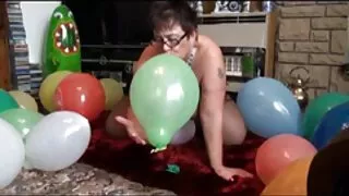 La grosses salopes françaises plantureuse blonde Katrine Moss chevauche la bite comme une vraie cow-girl
