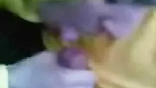 Une rousse entièrement naturelle appelée LEXY STAR chevauche une énorme grosse noire cochonne bite