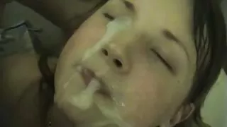 Bootyful bureau salope grosse cochonne porn Cherry Cream se fait brutalement baiser par derrière