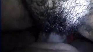 Ce grosse blonde cochonne mec aime le butin de sa petite amie et il est doué pour l'anulingus